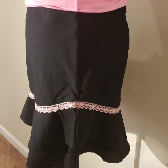 Top with Skirt - Picture 8 of 16